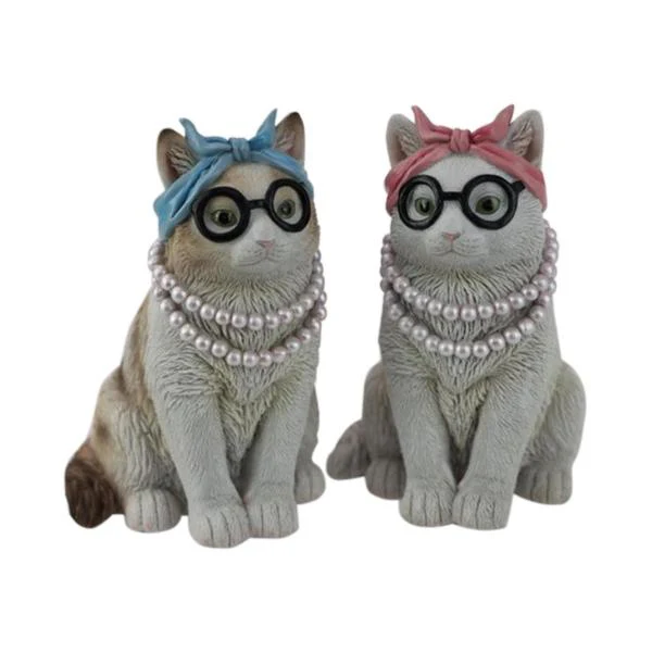Sitting Cat With Glasses & Pearls - 19cm