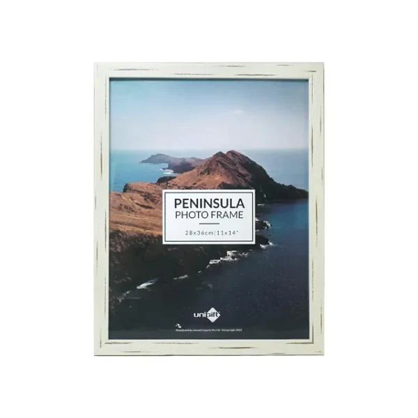 Distressed White Peninsula Frame - 28cm x 36cm
