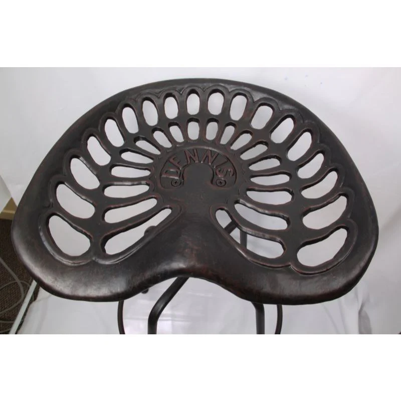 Antique Metal Rustic Tractor Bar Seat - 85cm - Image 3