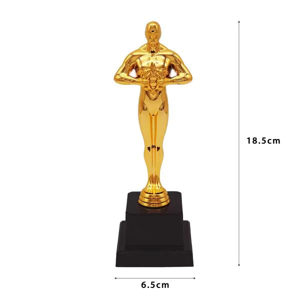 Gold Novelty Oscar Statuette - 18.5cm - Image 3