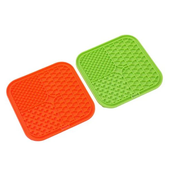 Silicone Lick Mat - 19.7cm x 19.7cm - Image 4