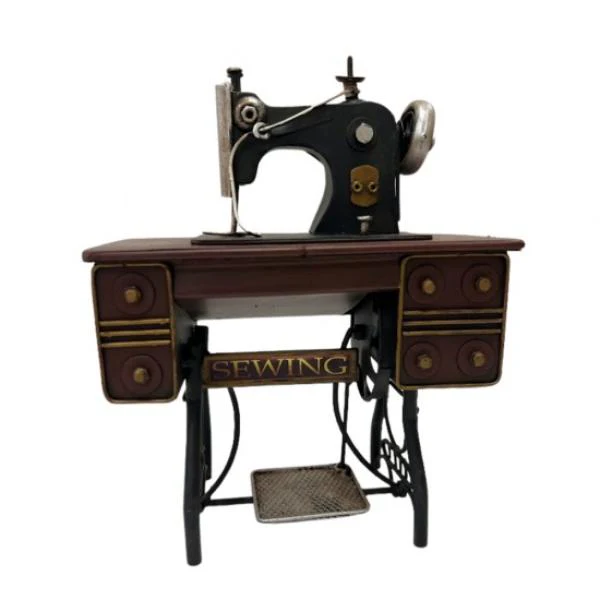 Metal Sewing Machine - 16cm x 9cm x 20cm - Image 4