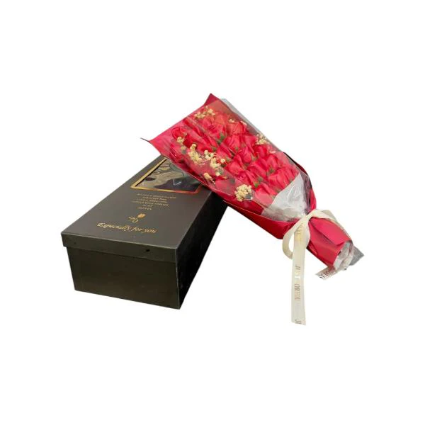 Red Roses In A Gift Box - Image 3
