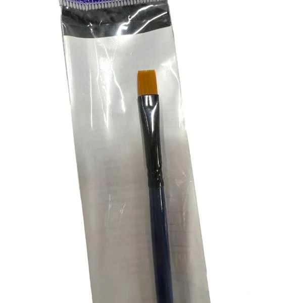 Premium No 4 Artist Synthetic Flat Brush - Image 3