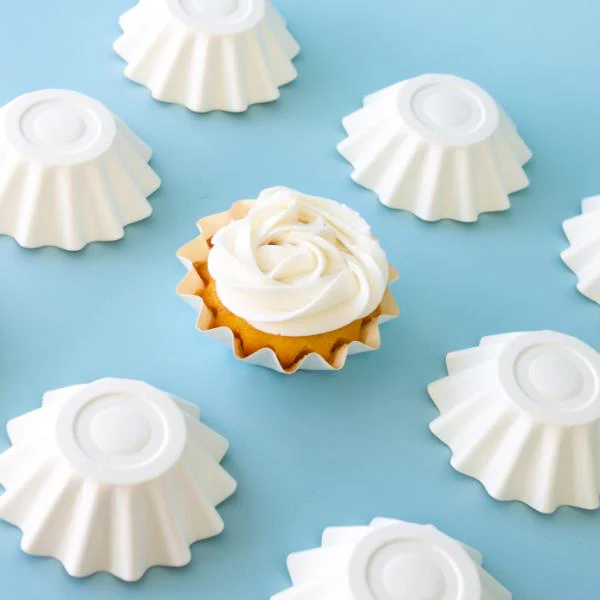24 Pack White Blook Baking Cups